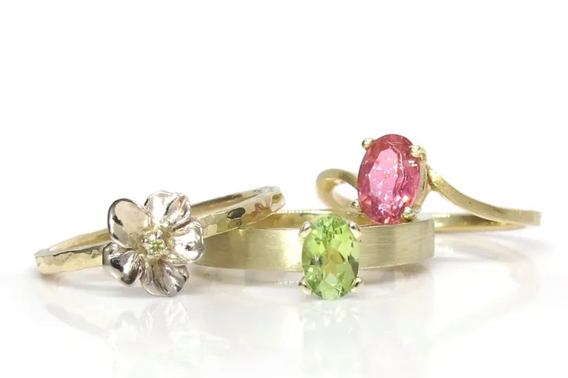 Gouden verlovingsringen met toermalijn en diamant