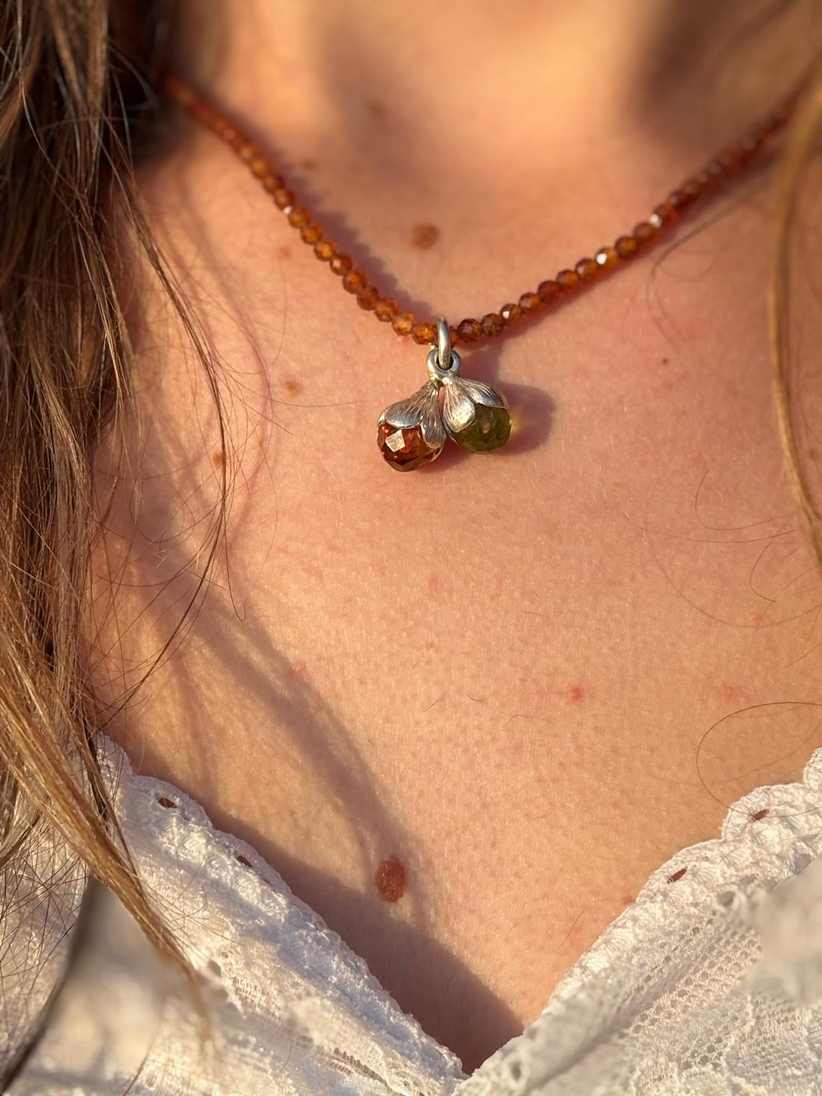Flower buds large, exclusive necklace