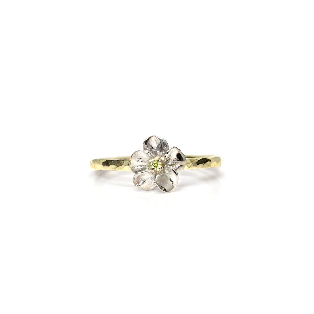 Gelbgoldring mit Weißgoldblume