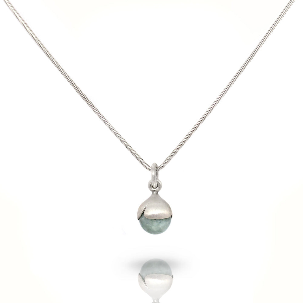 Flower buds large, exclusive necklace