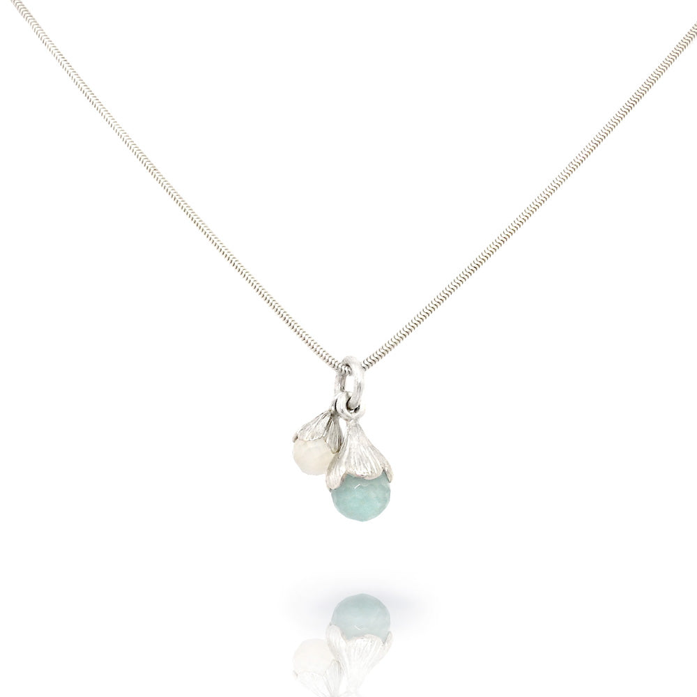 Combinatie flower buds inclusief collier