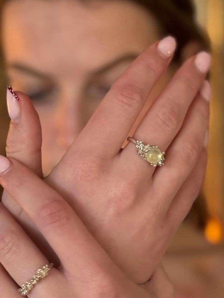 Dunes' Kiss Ring with Prehnite