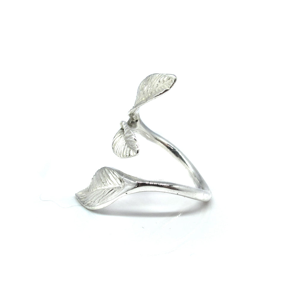 Leaves open ring