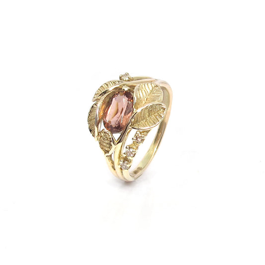 Gouden ring met toermalijn en diamant