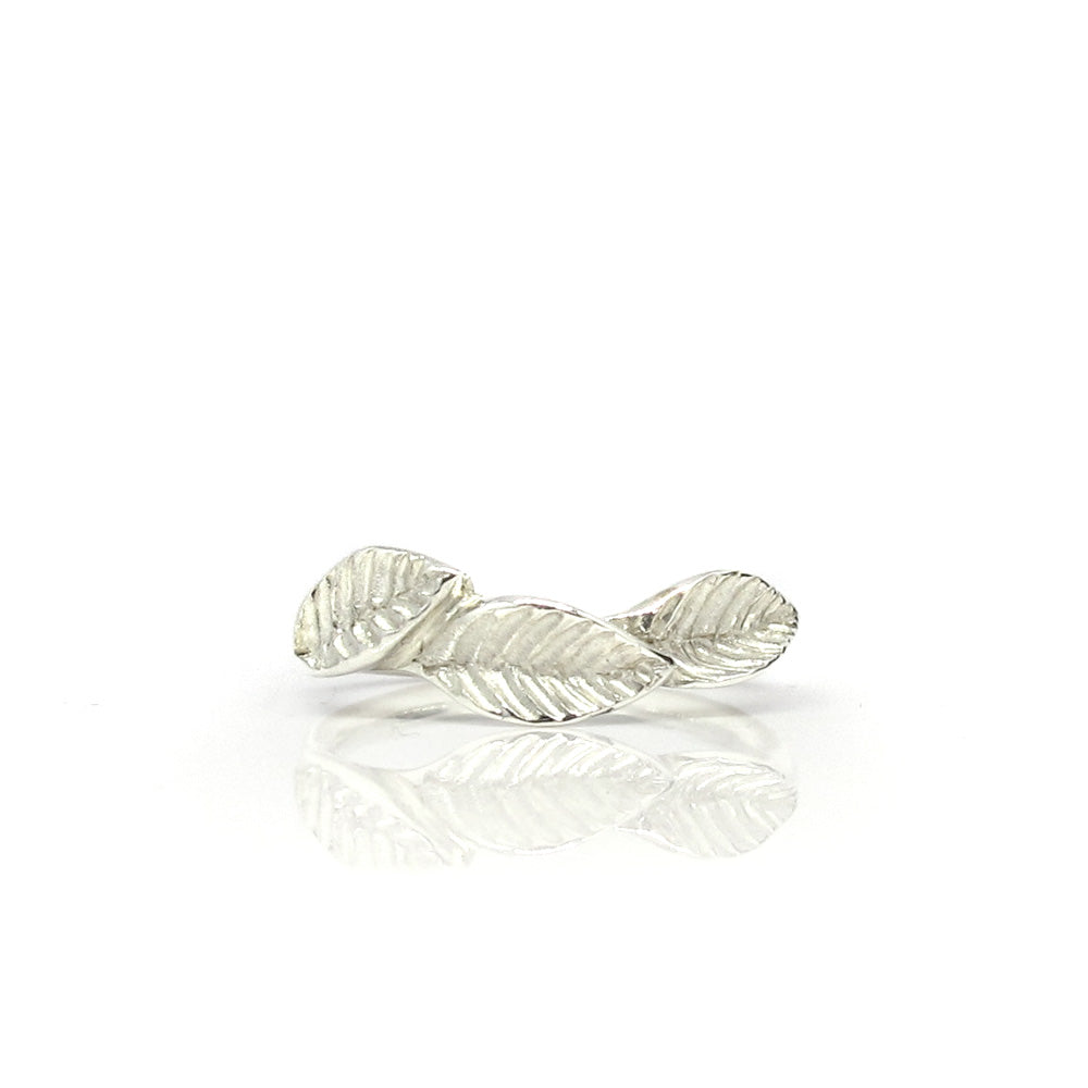Silver ring with three leaves