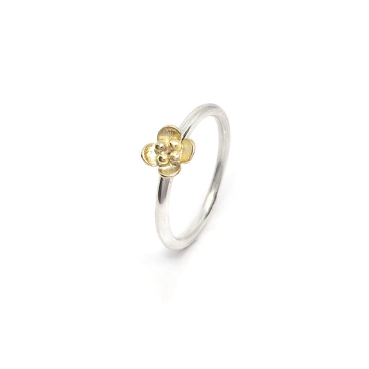 Zilveren ring met gouden bloemetje
