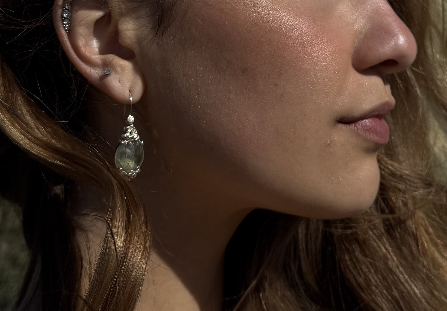 Dunes' Kiss earrings with Prehnite