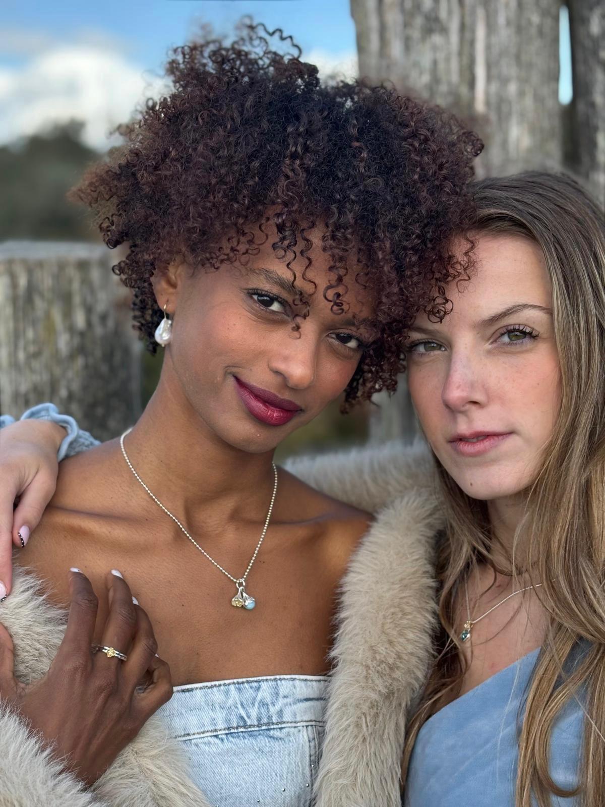 Kombination Blütenknospen inklusive Halskette