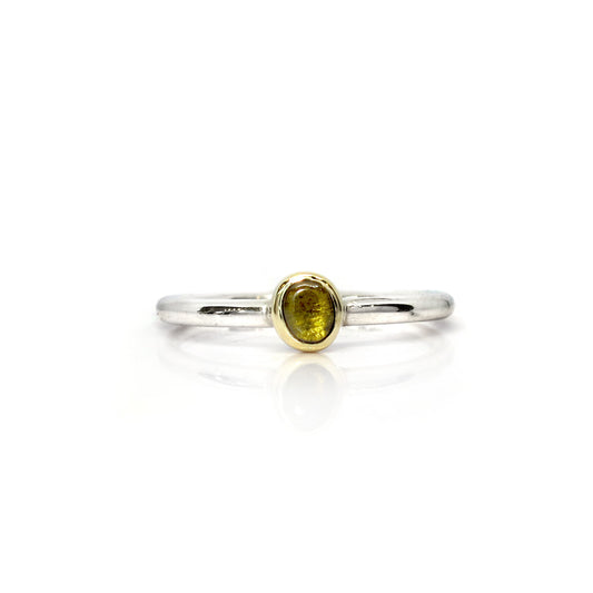 Zilveren ring met groene toermalijn in rosegoud