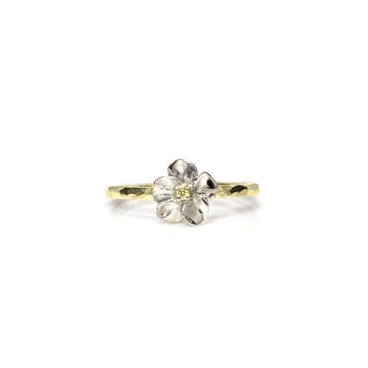 Gelbgoldring mit Weißgoldblume