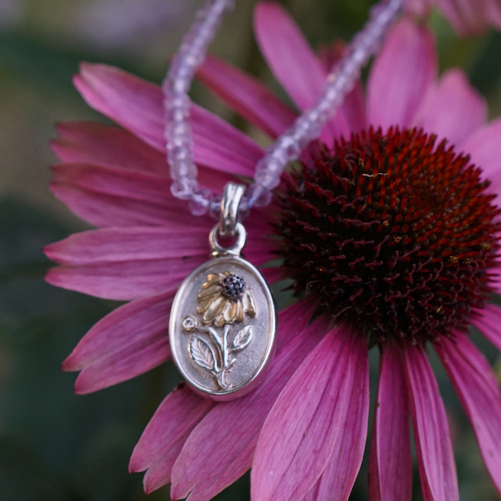 Medallion flower