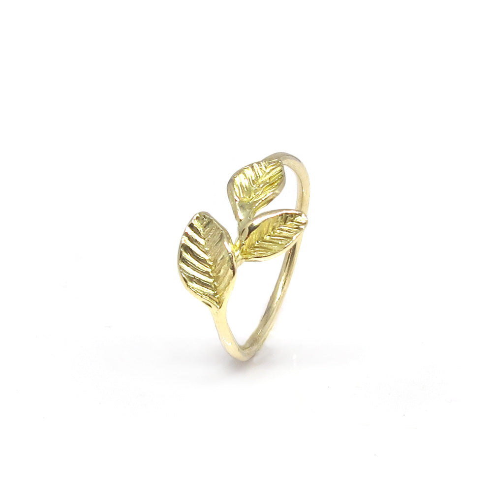 Fine gold leaf ring