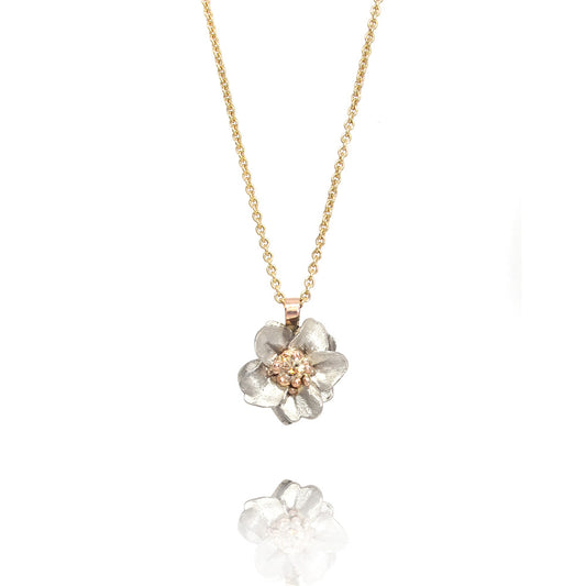 Anhänger Blume besetzt mit Diamant
