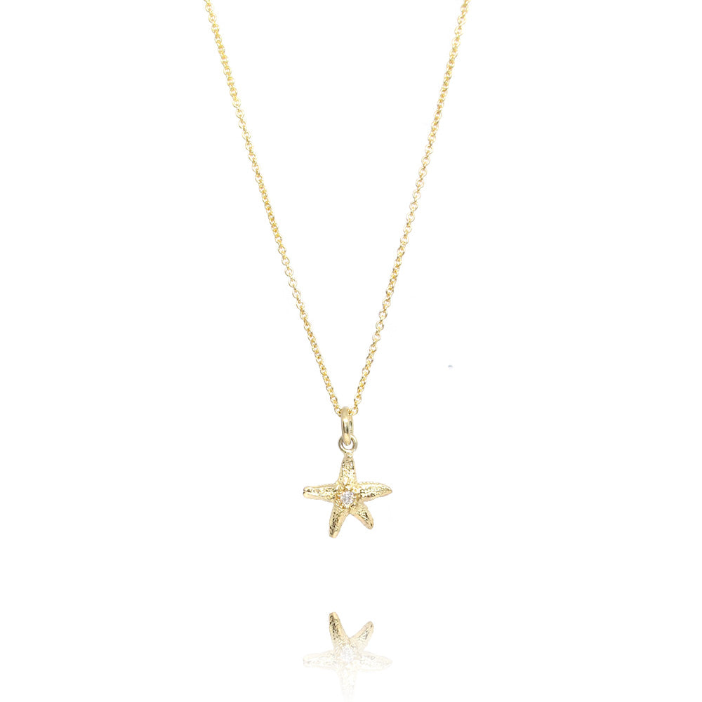 Goldene Halskette mit goldenem Seestern