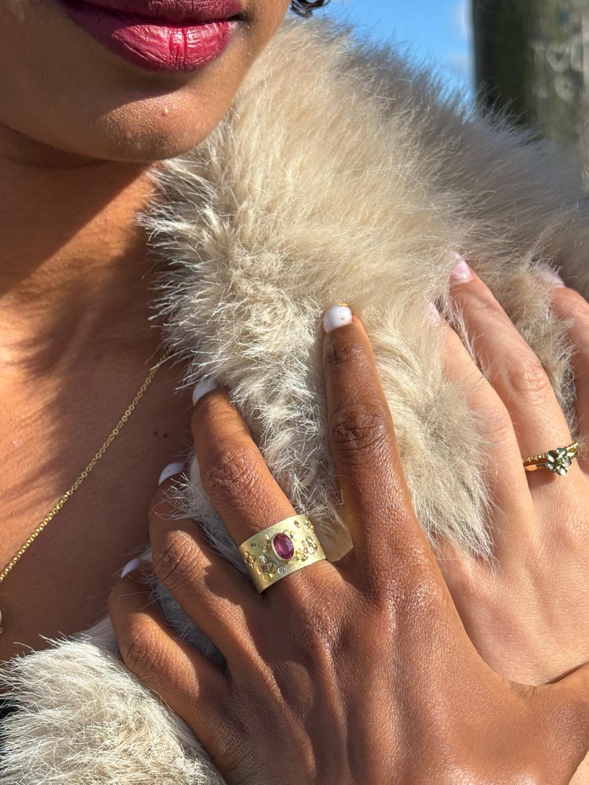 Gold ring with flowers tourmaline and diamond