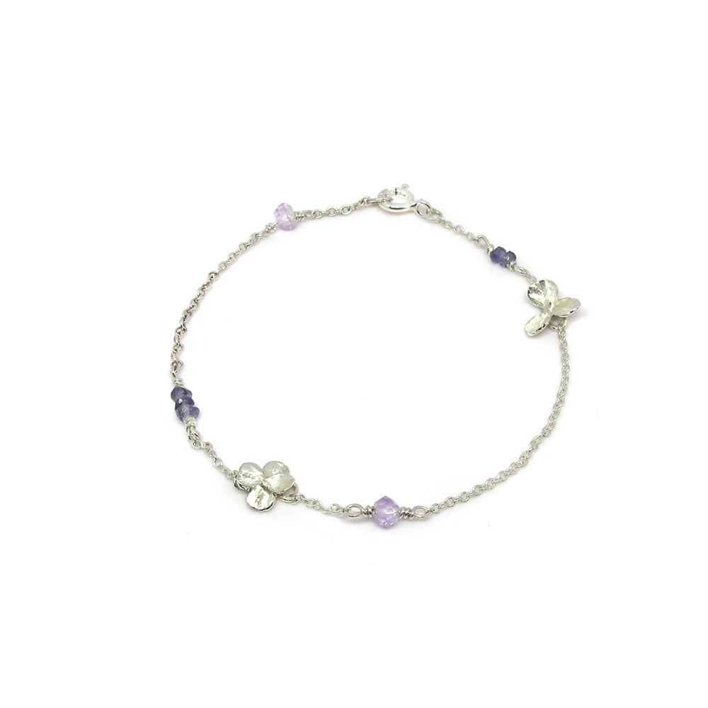 Silberarmband mit Amethystblüte und Iolith