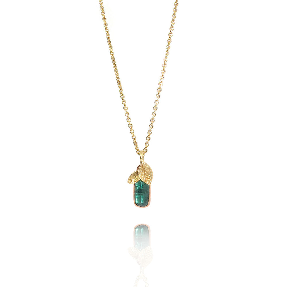 Gold necklace with green tourmaline