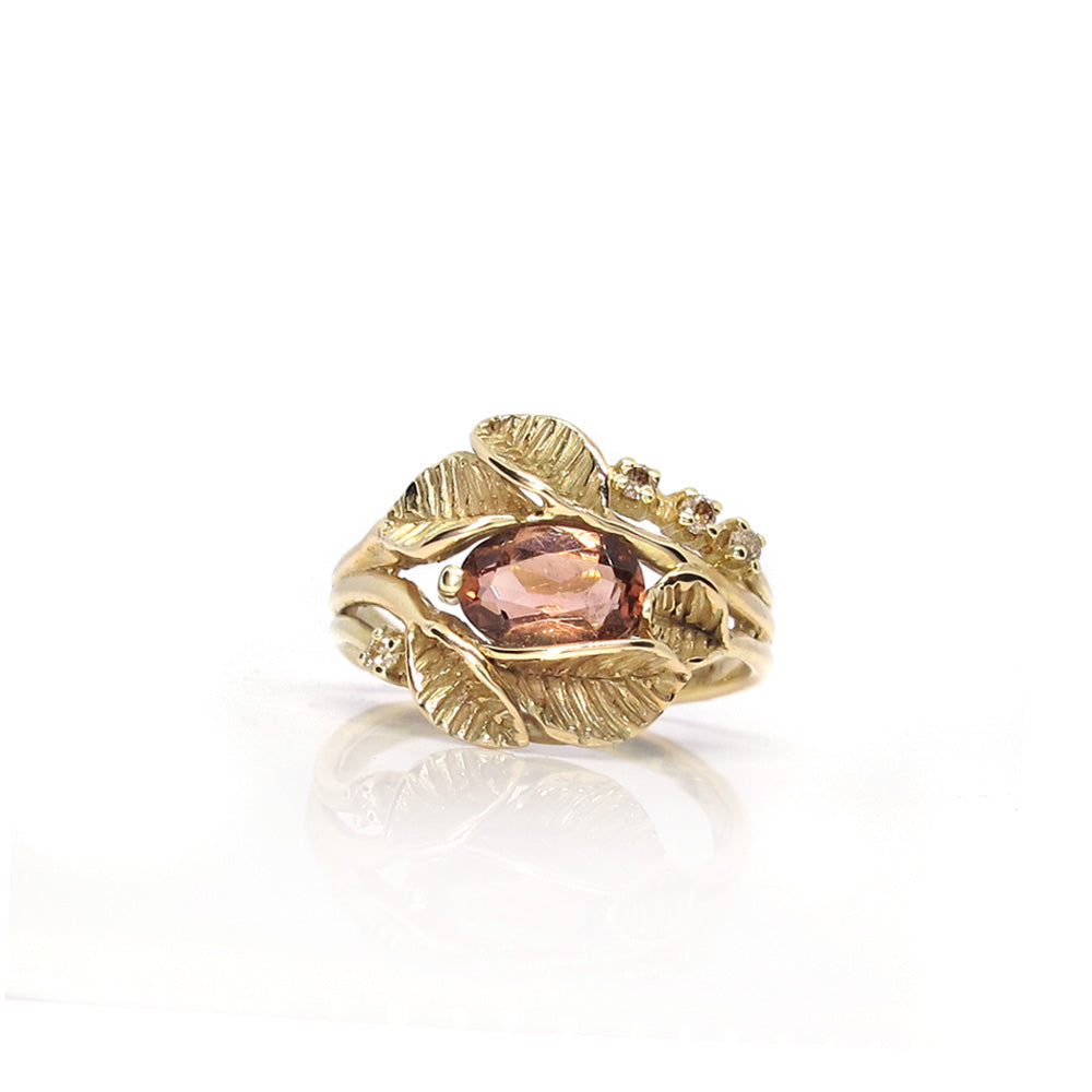 Gold ring with tourmaline and diamond