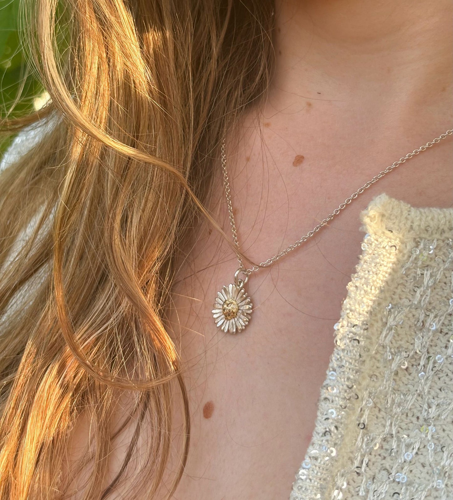 Daisy necklace