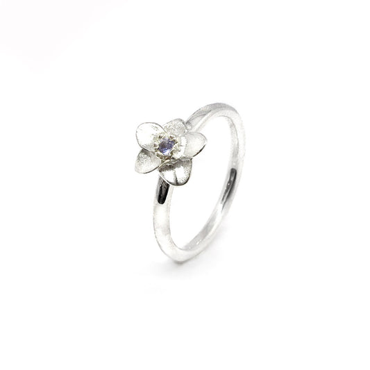 Silberring Blume und Lolite
